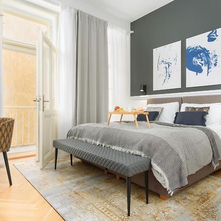 Stru House By Prague Days - Luxurious Apartments Next To National Theatre エクステリア 写真