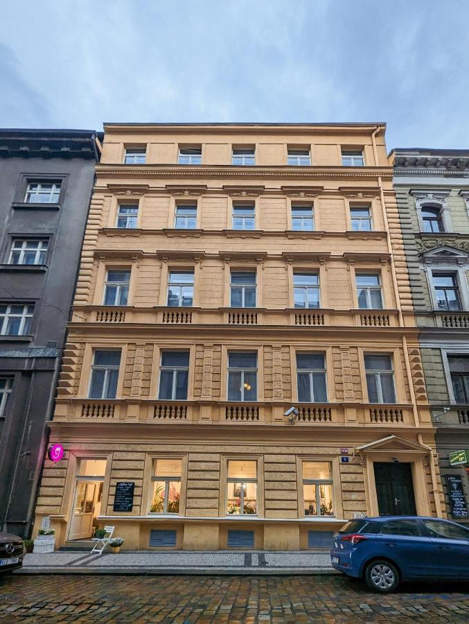 Stru House By Prague Days - Luxurious Apartments Next To National Theatre エクステリア 写真